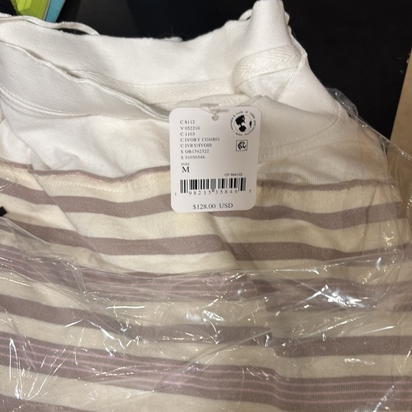 NEW We the Free Mackenzie Tee size M - Picture 4 of 5